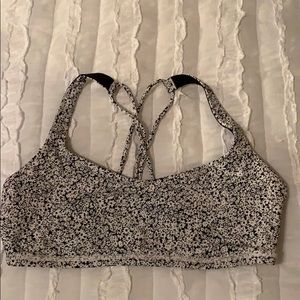 Lululemon Free To Be Bra